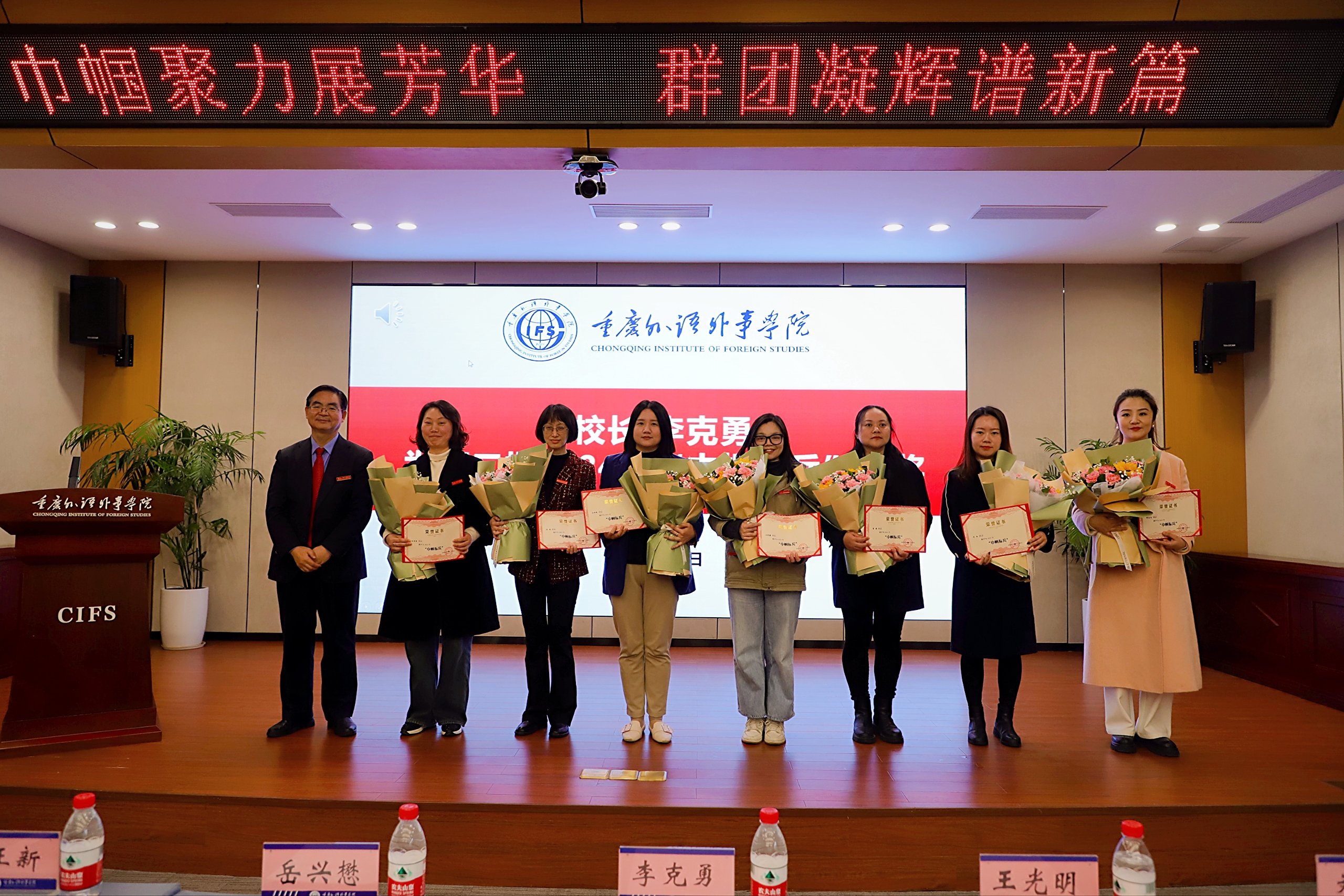 zhaI_1710118206456059003.jpg