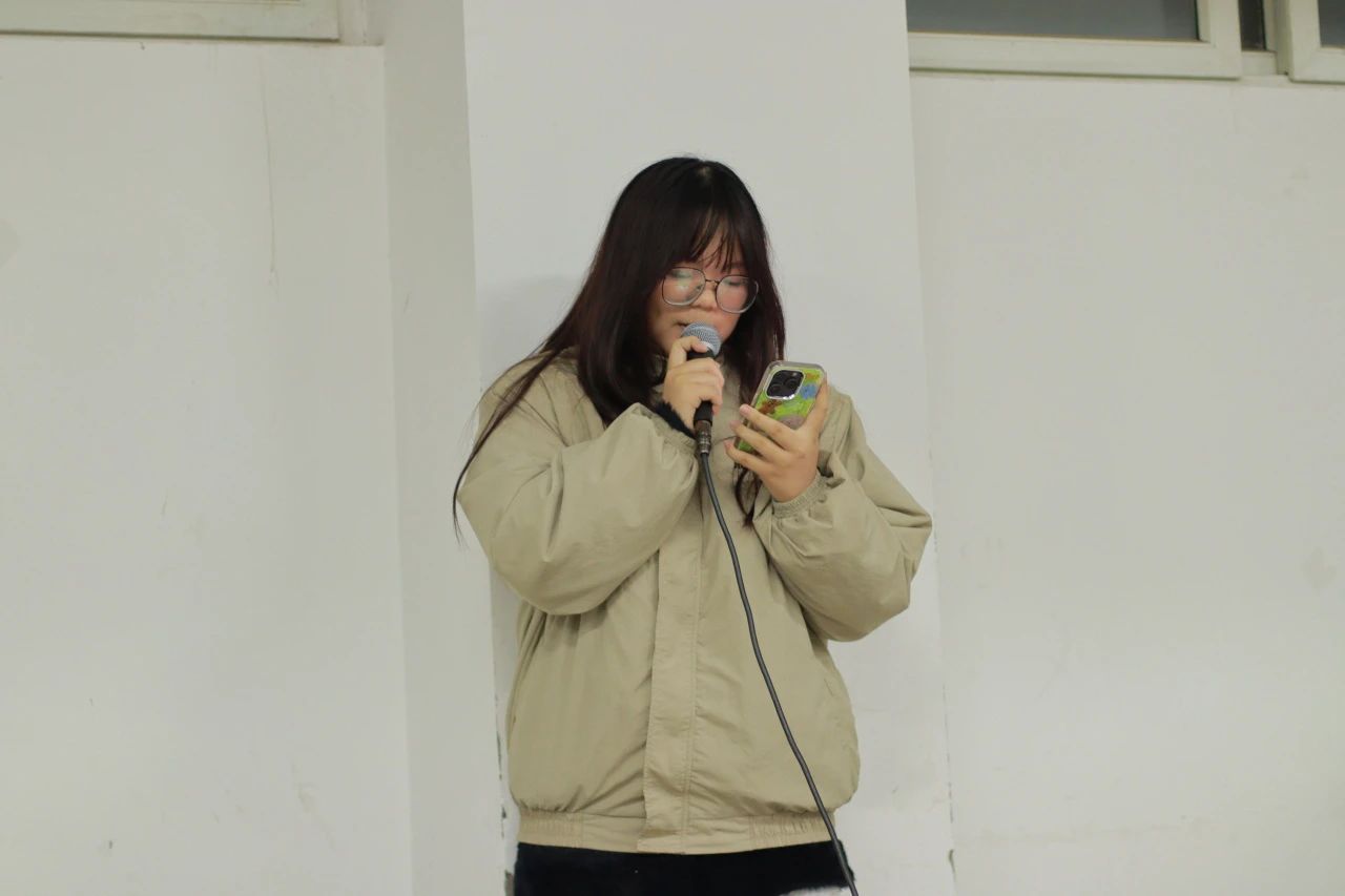 857bb9eb562d9eee82dde6fff3a79206.jpg