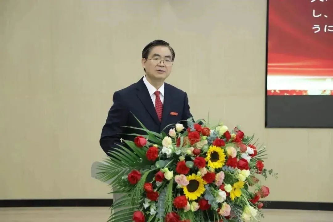 glWq_1680936501620005131.jpg