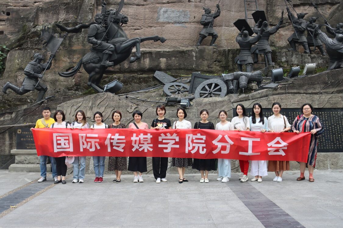 9B67746045FC307A171CF850BFE6FBE0_750_750.jpg