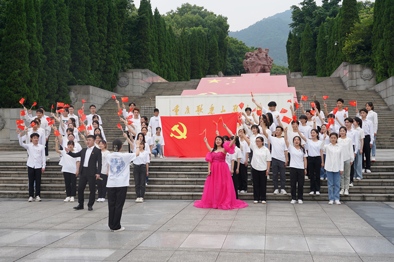 红岩魂_副本.jpg